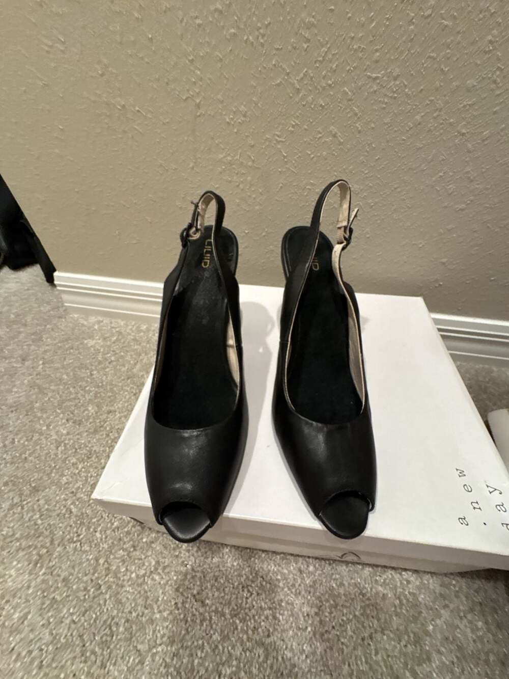 LIUID Black Leather Upper Slingback Peep Toe Heels